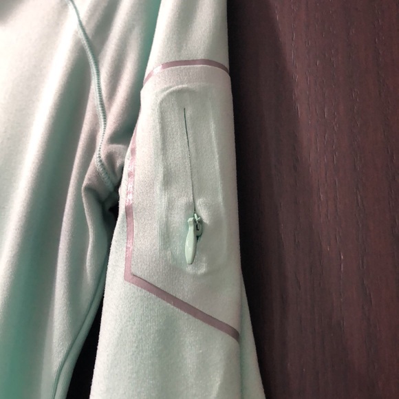 Under Armour Half-Zip Running Top - Picture 5 of 6